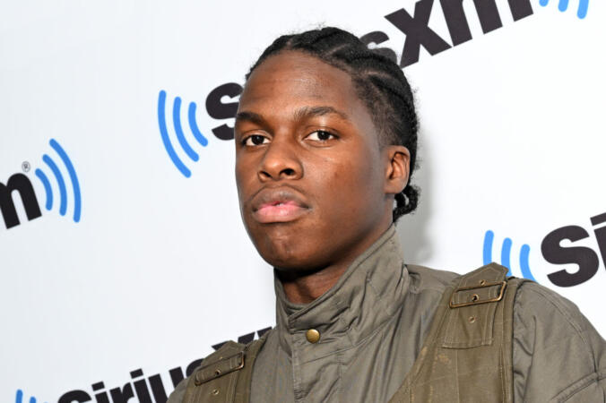 Daniel Caesar Apologizes For Saying Black People Were ‘Being Mean To White People’ In 2019 Over YesJulz Daniel Caesar Apologizes For Saying Black People Were ‘Being Mean To White People’ In 2019 Over YesJulz