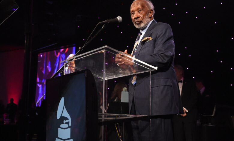 Remembering Clarence Avant: The Black Godfather, Renowned Entertainment Mentor & Recording Academy Honoree Remembering Clarence Avant: The Black Godfather, Renowned Entertainment Mentor & Recording Academy Honoree