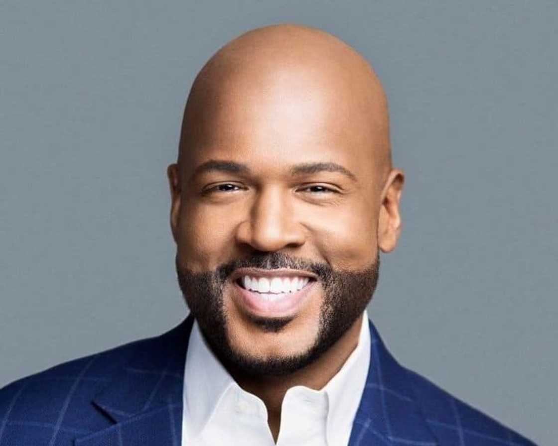 black CNN anchors
