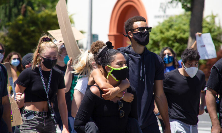 Stephen Curry opens up about activism, race and fatherhood in interview with local nonprofit