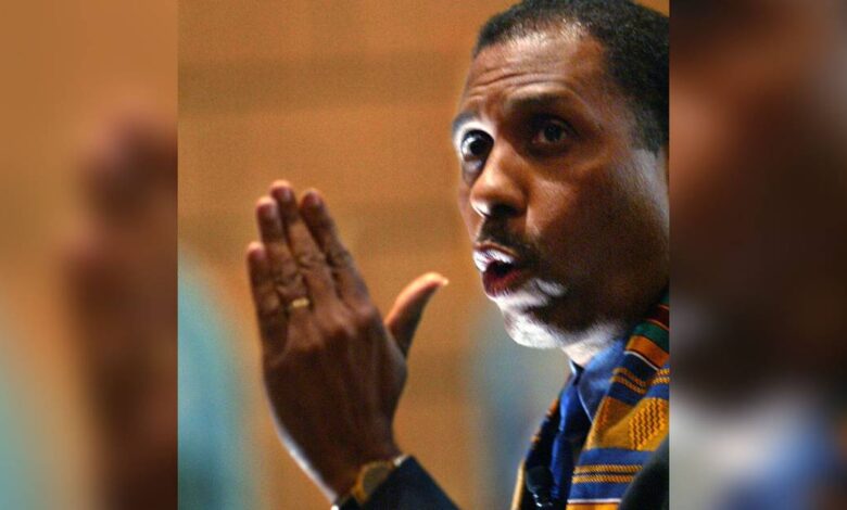 Remembering Dr. Jawanza Kunjufu: Celebrated Educator, Author, and Advocate for Black Youth Dies | News Remembering Dr. Jawanza Kunjufu: Celebrated Educator, Author, and Advocate for Black Youth Dies | News