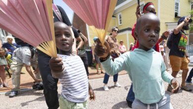 Black Cowboy joy is spread by ‘Boots on the Ground’ viral line dance Black Cowboy joy is spread by ‘Boots on the Ground’ viral line dance